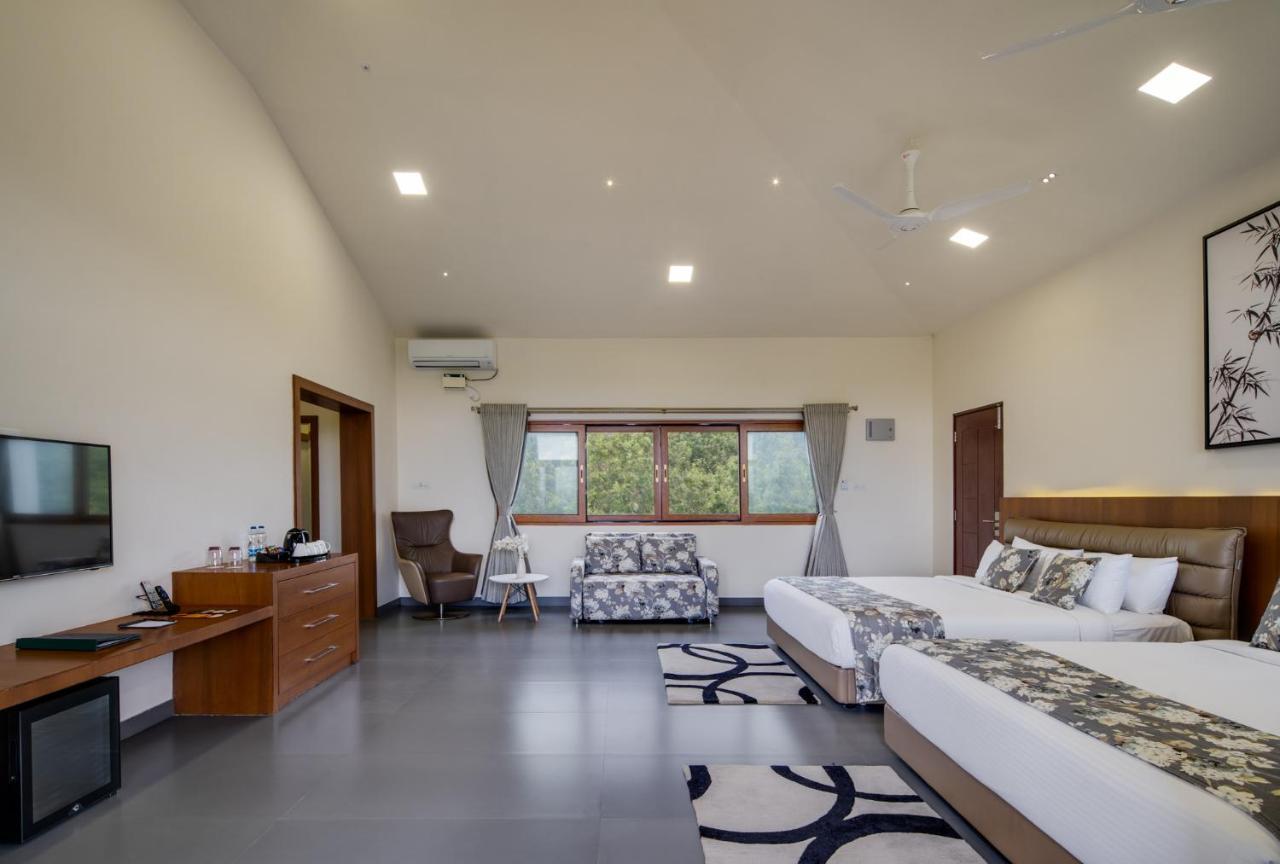 Vismita County Hotel Chikmagalur Luaran gambar